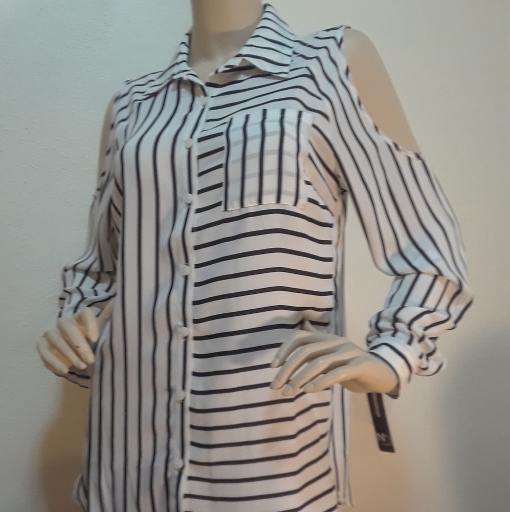 New Directions Cold Shoulder Top